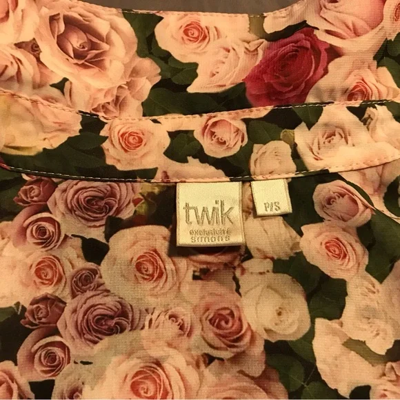 Ladies button down shirt - Picture 4 of 5